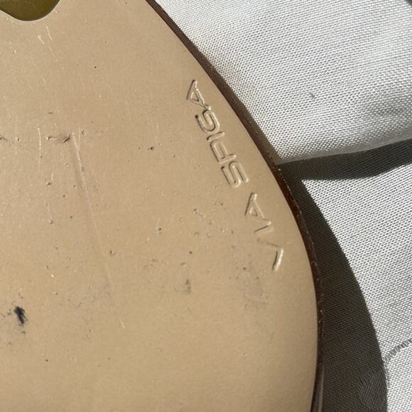 Via Spega Italian Cream Color kitten Heels with lacing Size 6.5 - Picture 12 of 14